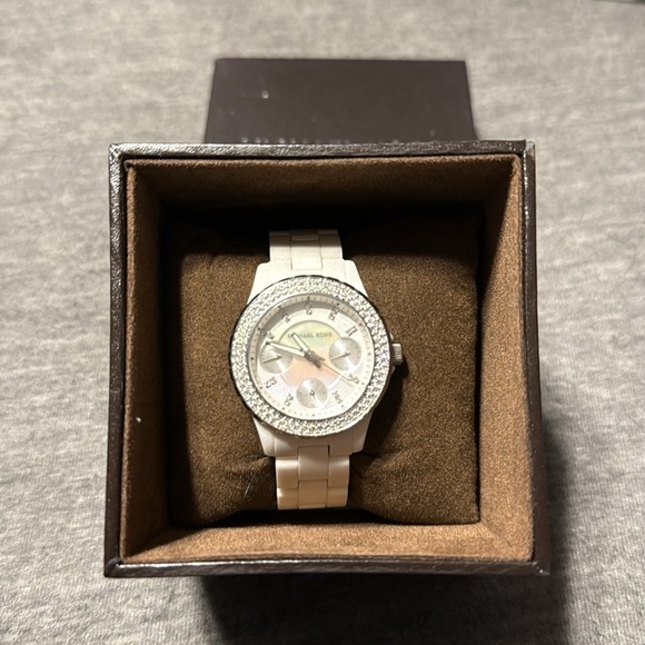 MICHAEL Michael Kors Accessories - Michael Kors MK5458 Women's White Acrylic Analog Dial Quartz Wrist Watch